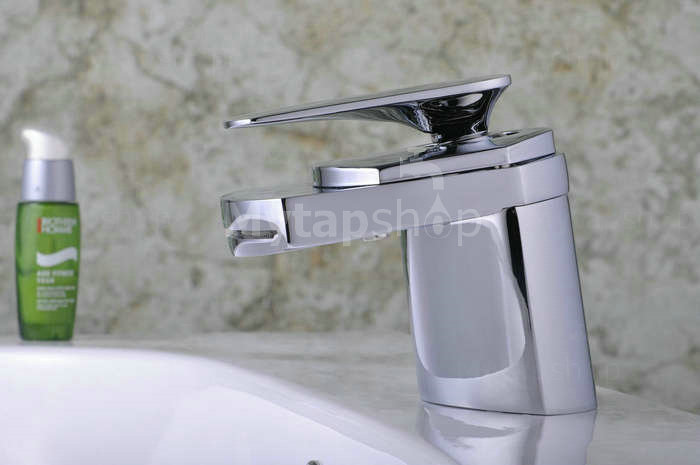 Single Handle Chrome Centerset Waterfall Bathroom Sink Tap (T0701) - Click Image to Close