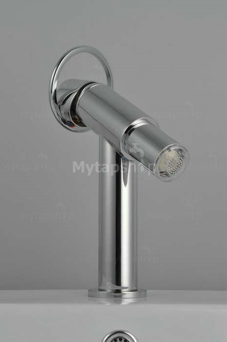 Contemporary Single Handle Chrome Centerset LED Bathroom Sink Tap - T0618F