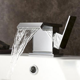 Wide Spout Contemporary Chrome Finish Waterfall Centerset Bathroom Sink Tap T0603